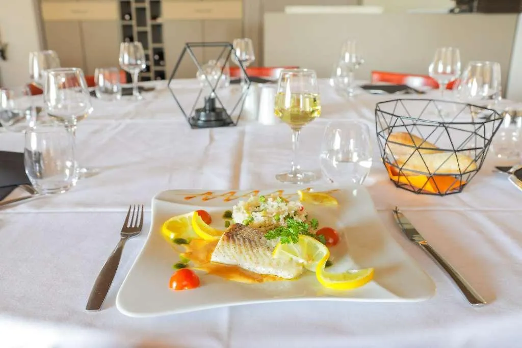 Brit Hotel Rennes St Gregoire - Le Villeneuve Saint-Gregoire